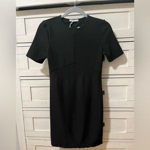 NWT ANTISTAR BLACK SHORT SLEEVE FITTED DRESS - s